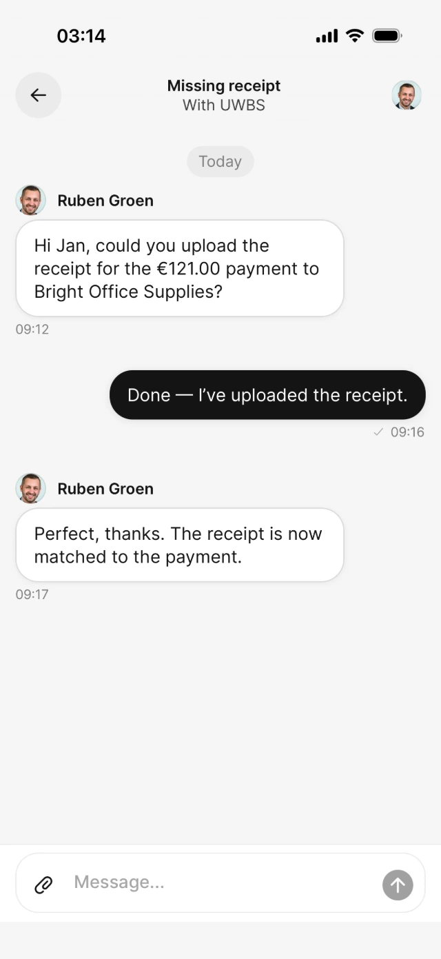 Chat in which the accountant asks for a missing receipt and the client uploads it