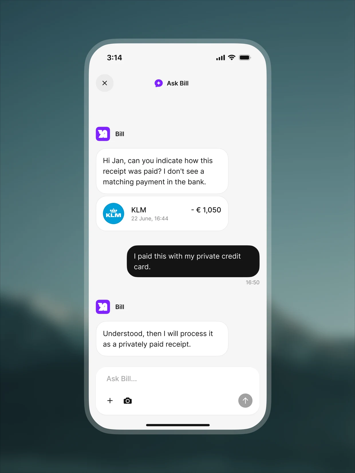 De AI-agent van AirBill die een klant in de chat antwoord geeft over een uitgave